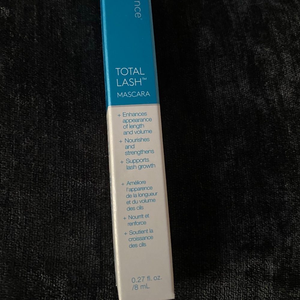 New Colorescience Total Lash Serum Mascara black